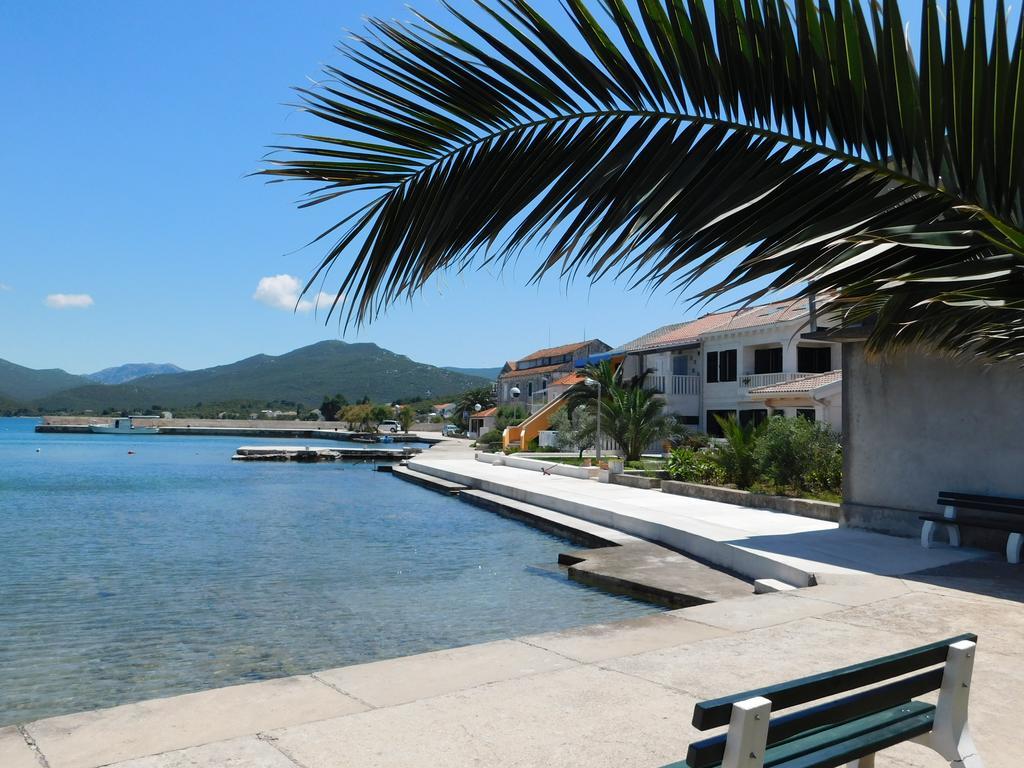 Apartments Kalafatovic Drače 外观 照片